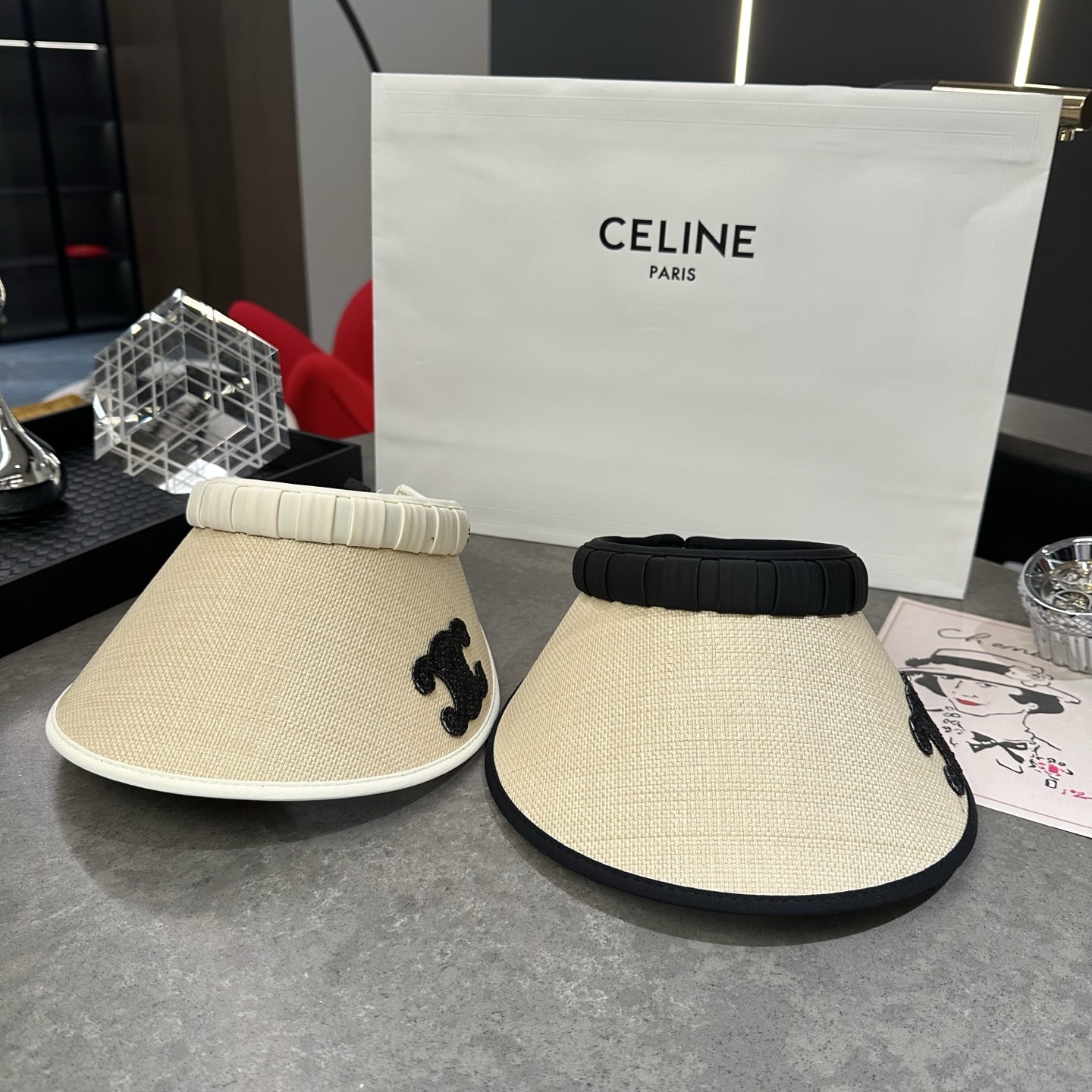 セリーヌCELINEフレンチ・ラグジュアリーな凱旋門刺繍キャップ (CELIN-L026-22)