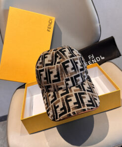 FENDIフェンディイタリアン・ラグジュアリー「ダブルF」モノグラムキャップFENDI-2603