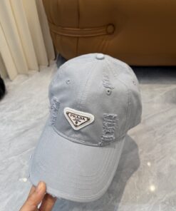 PRADAプラダ ストリートスタイルクラシック・キャップバケットハットPRADA26-32