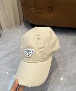 PRADAプラダ ストリートスタイルクラシック・キャップバケットハットPRADA26-30