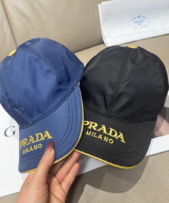 PRADAプラダ ストリートスタイルクラシック・キャップバケットハットPRADA26-16