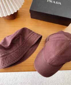 PRADAプラダ ストリートスタイルクラシック・キャップバケットハットPRADA26-15
