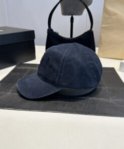 Alternative view of PRADAプラダ ストリートスタイルクラシック・キャップバケットハットPRADA26-07