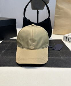 PRADAプラダ ストリートスタイルクラシック・キャップバケットハットPRADA26-05