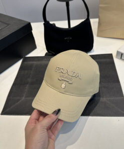 Alternative view of PRADAプラダ ストリートスタイルクラシック・キャップバケットハットPRADA26-02
