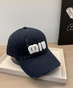 MiuMiuミュウミュウ サンバイザー ベースボールキャップ ワークキャップバケットハットダメージ加工キャップmiumiu646