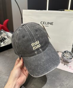 MiuMiuミュウミュウ サンバイザー ベースボールキャップ ワークキャップバケットハットダメージ加工キャップmiumiu643