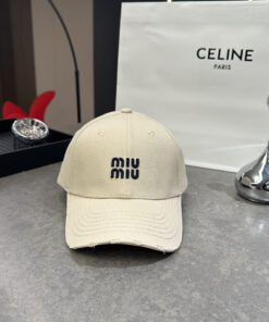 MiuMiuミュウミュウ サンバイザー ベースボールキャップ ワークキャップバケットハットダメージ加工キャップmiumiu620