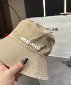 MiuMiuミュウミュウ サンバイザー ベースボールキャップ ワークキャップバケットハットダメージ加工キャップmiumiu617