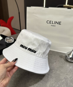 MiuMiuミュウミュウ サンバイザー ベースボールキャップ ワークキャップバケットハットダメージ加工キャップmiumiu615