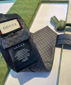 Alternative view of GUCCIグッチ最高峰シルク クラシック 小Gロゴ ジャガード ネクタイ 手縫い仕立て545078 4E002-19
