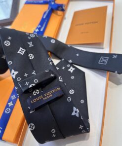 Alternative view of 最高峰ルイヴィトンLouis Vuittonシルク クラシック ダミエ柄 同色ジャガード ネクタイ M90739-26