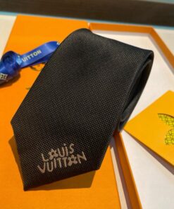 最高峰ルイヴィトンLouis Vuittonシルク クラシック ダミエ柄 同色ジャガード ネクタイ M90739-21