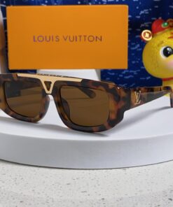 Louis Vuittonルイヴィトンスポーツサングラス偏光・UVカット軽量フィットドライブアウトドア男女兼用Vuitton2612