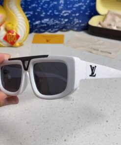 Alternative view of Louis Vuittonルイヴィトンスポーツサングラス偏光・UVカット軽量フィットドライブアウトドア男女兼用Vuitton2611